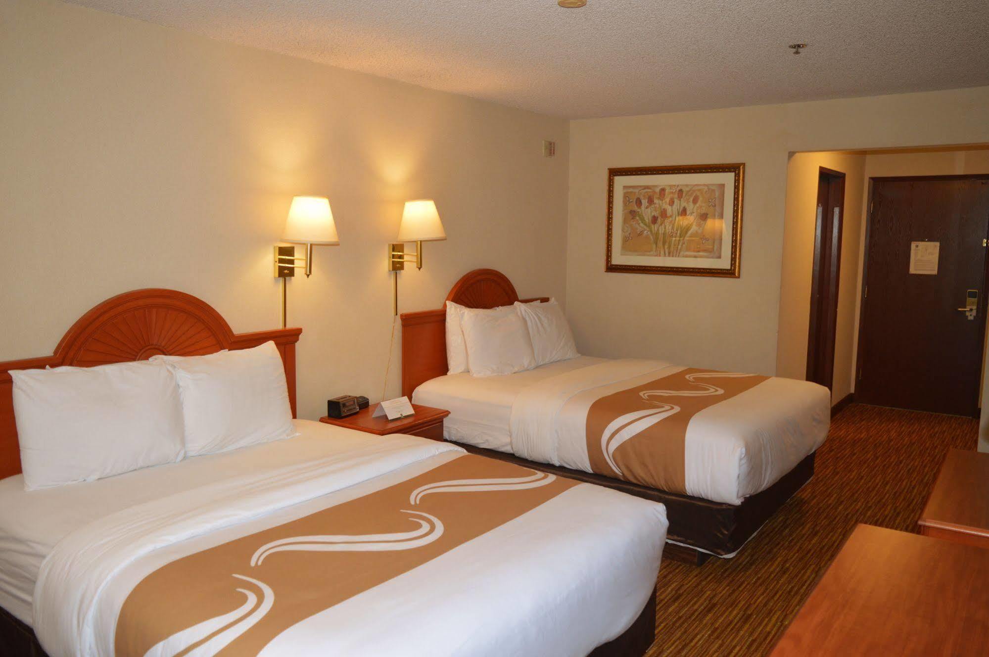 Quality Inn & Suites Lacey Olympia מראה חיצוני תמונה